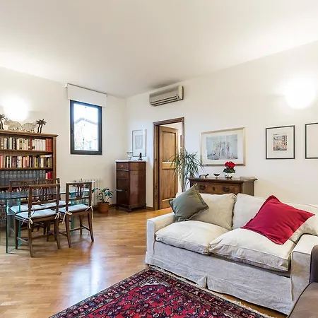 Apartment Due Torri - The Place Bologna